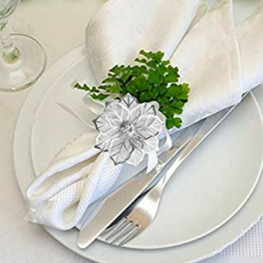NWOT Silver Napkin Rings Simulated Diamond Center - Set of 4